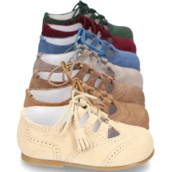 Zapatito inglés niños sin lengüeta en piel serraje.