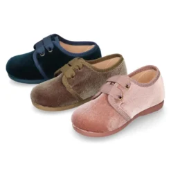Zapatito niño tipo Blucher en terciopelo de MODA.