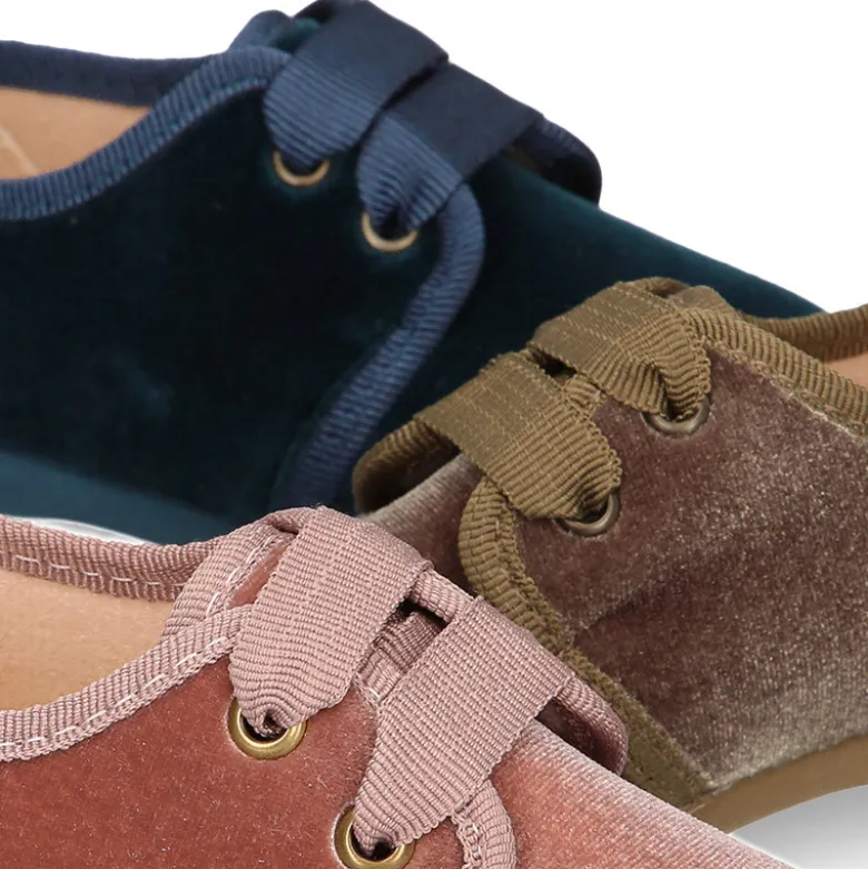 Zapatito niño tipo Blucher en terciopelo de MODA.