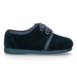 Zapatito niño tipo Blucher en terciopelo de MODA.