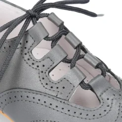 Zapatito niño tipo INGLÉS estilizado sin lengüeta en piel.