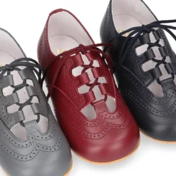 Zapatito niño tipo INGLÉS estilizado sin lengüeta en piel.