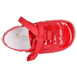 Zapatito tipo Blucher en piel charol ROJO.