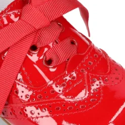 Zapatito tipo Blucher en piel charol ROJO.