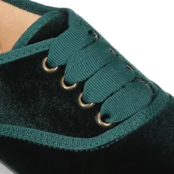 Zapatito tipo Blucher en terciopelo con lazos para mayores.