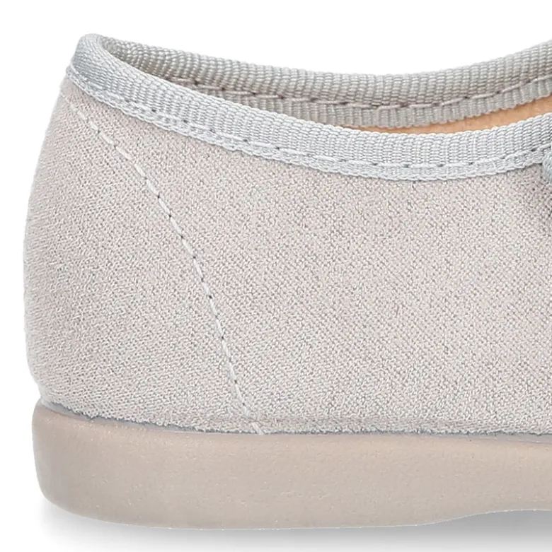 Zapatito tipo Blucher niños con lazos y picados en Serratex.