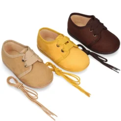 Zapatito tipo Blucher niños con lazos en Serratex colores de temporada.