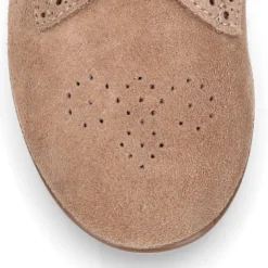 Zapatito tipo Blucher Niños en piel serraje con PICADOS.