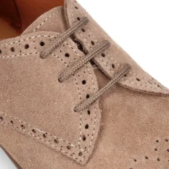 Zapatito tipo Blucher Niños en piel serraje con PICADOS.