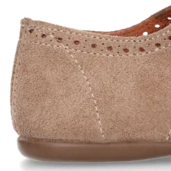 Zapatito tipo Blucher Niños en piel serraje con PICADOS.
