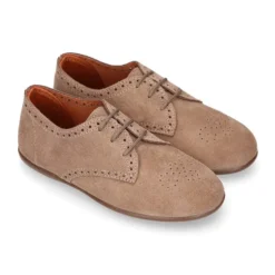 Zapatito tipo Blucher Niños en piel serraje con PICADOS.