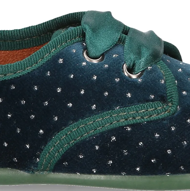 Zapatito tipo Blucher niños en terciopelo con cristalitos para peques.
