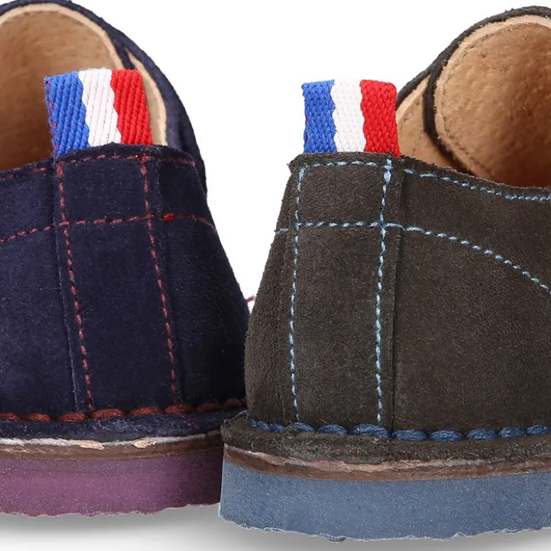 Zapatito tipo BLUCHER niño sin cordones en piel serraje.