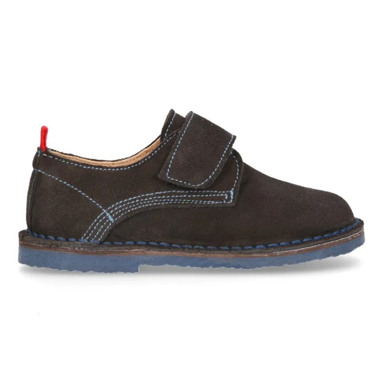 Zapatito tipo BLUCHER niño sin cordones en piel serraje.