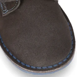 Zapatito tipo BLUCHER niño sin cordones en piel serraje.