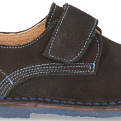 Zapatito tipo BLUCHER niño sin cordones en piel serraje.