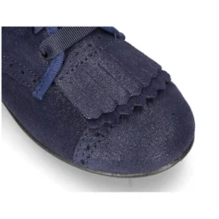 Zapato clásico tipo Blucher con FLECOS en piel serraje metalizado.