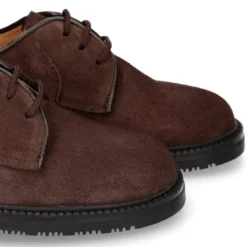 Zapato colegial Niño tipo Blucher con cordones en piel lisa Serraje.