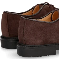 Zapato colegial Niño tipo Blucher con cordones en piel lisa Serraje.