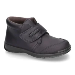 Zapato colegial niño tipo Botita sin cordones en piel lavable.