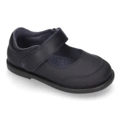 Zapato colegial tipo Mercedita con cierre adherente y puntera en piel lavable para peques.