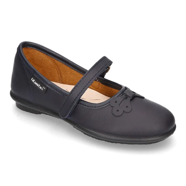 Zapato colegial tipo Mercedita con cierre adherente y lazo en piel lavable para niñas.