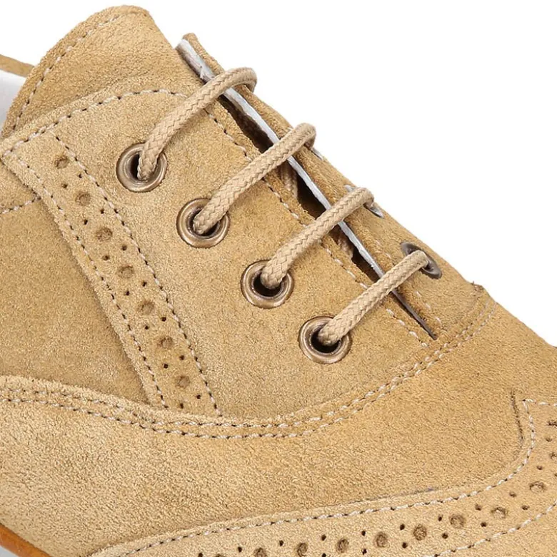 Zapato de vestir tipo blucher con picados en PIEL serraje.