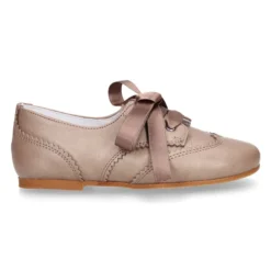 Zapato Niña tipo Blucher estilizado en piel LAMINADA COBRE.