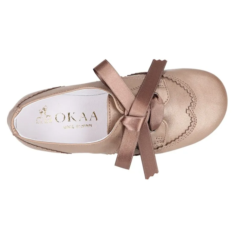 Zapato Niña tipo Blucher estilizado en piel LAMINADA COBRE.
