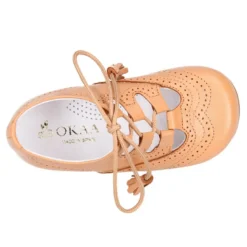 Zapato niño INGLES con cordones y borlas en piel napa CAMEL.