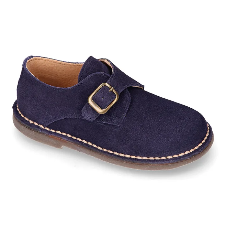 Zapato Niño tipo Blucher con hebilla en piel Serraje.