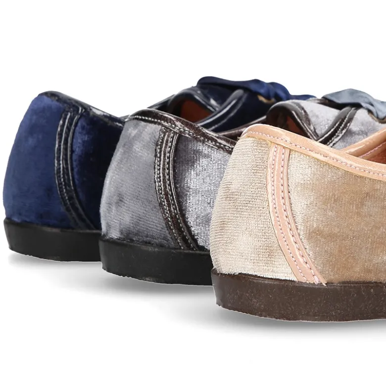 Zapato tipo Blucher con lazos en TERCIOPELO NACARADO.