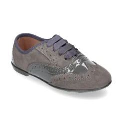 Zapato tipo Blucher niña combinado con lazos en piel serraje y charol.