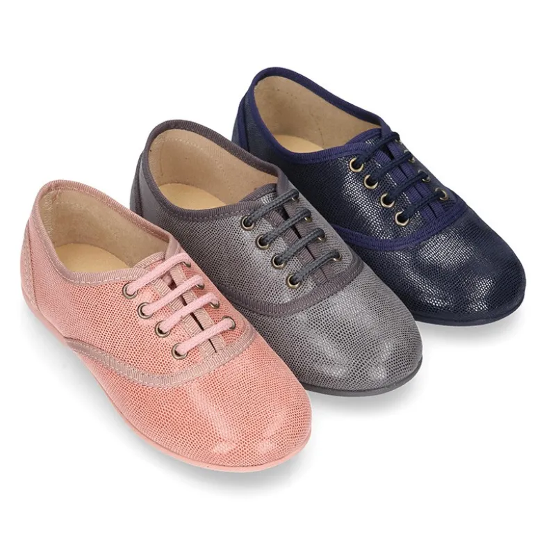 Zapato tipo BLUCHER niños en Serratex estampado.
