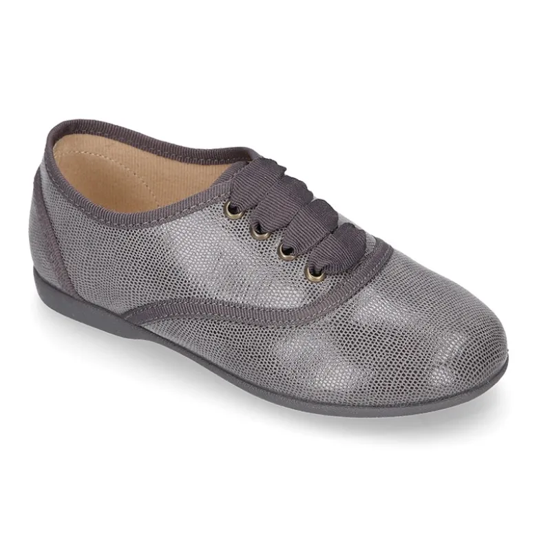 Zapato tipo BLUCHER niños en Serratex estampado.