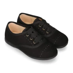 Zapato tipo BLUCHER niños en Serratex NEGRO con picados.