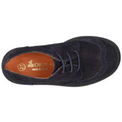 Zapato vestir Niño tipo Blucher con cordones y picados en piel Serraje.